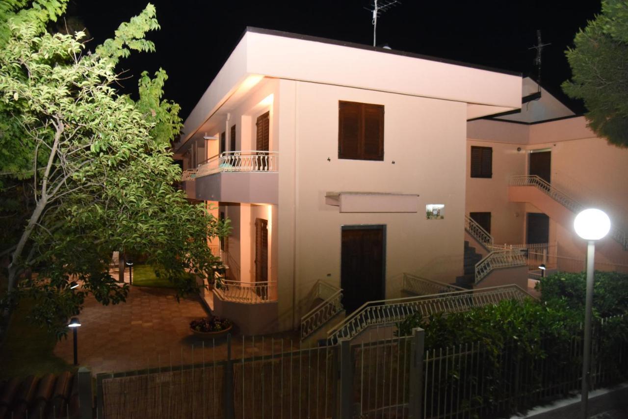 La Porta Del Mare Bed & Breakfast Villapiana Bagian luar foto